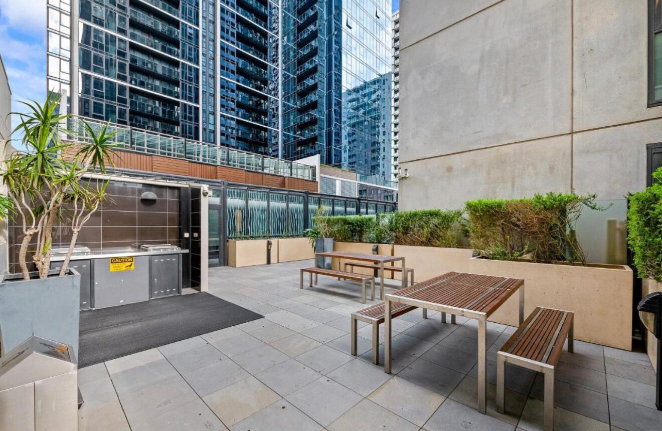 2213/151 City Rd,  Southbank,  VIC 3006 Australia