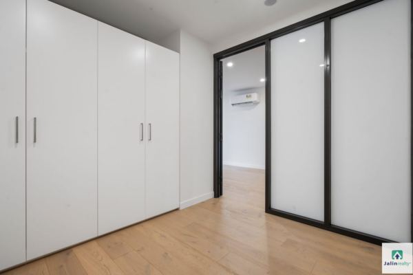 411/3 Olive York Way,  Brunswick West,  VIC 3055 Australia