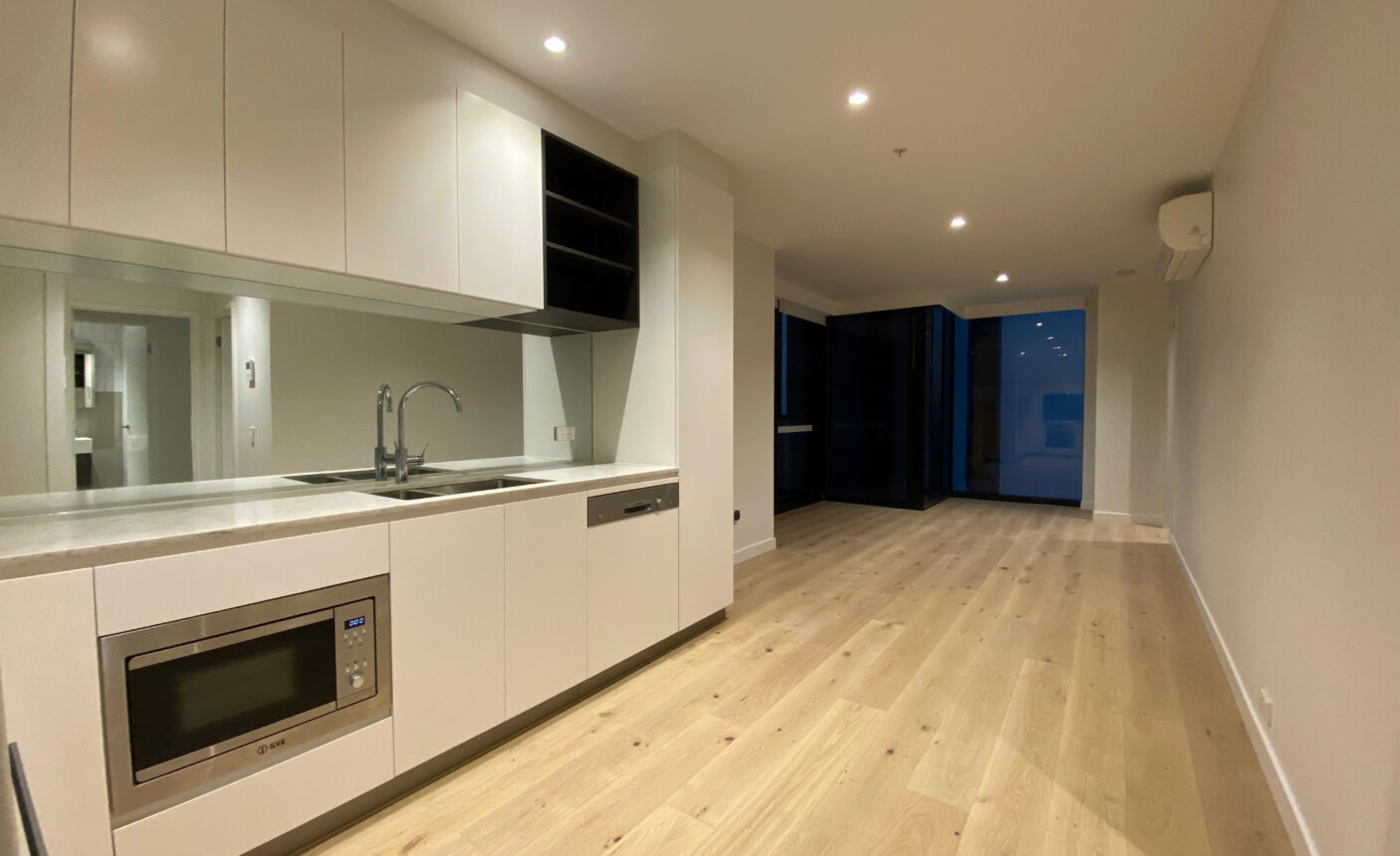 2503/245 City Road,  Southbank,  Victoria 3006 Australia
