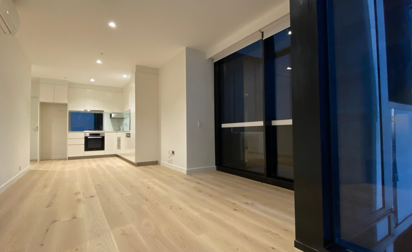 2503/245 City Road,  Southbank,  Victoria 3006 Australia