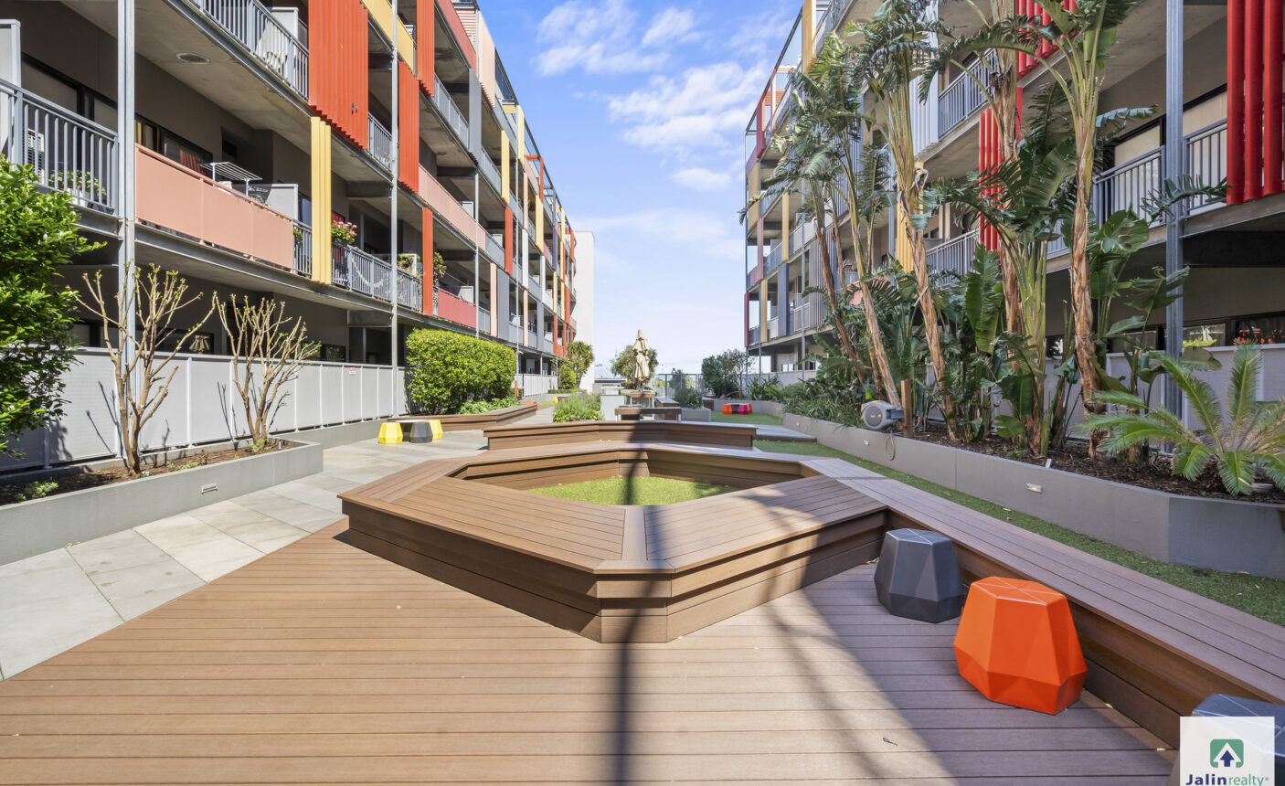 803/59 Paisley Street,  Footscray,  VIC 3011 AUS