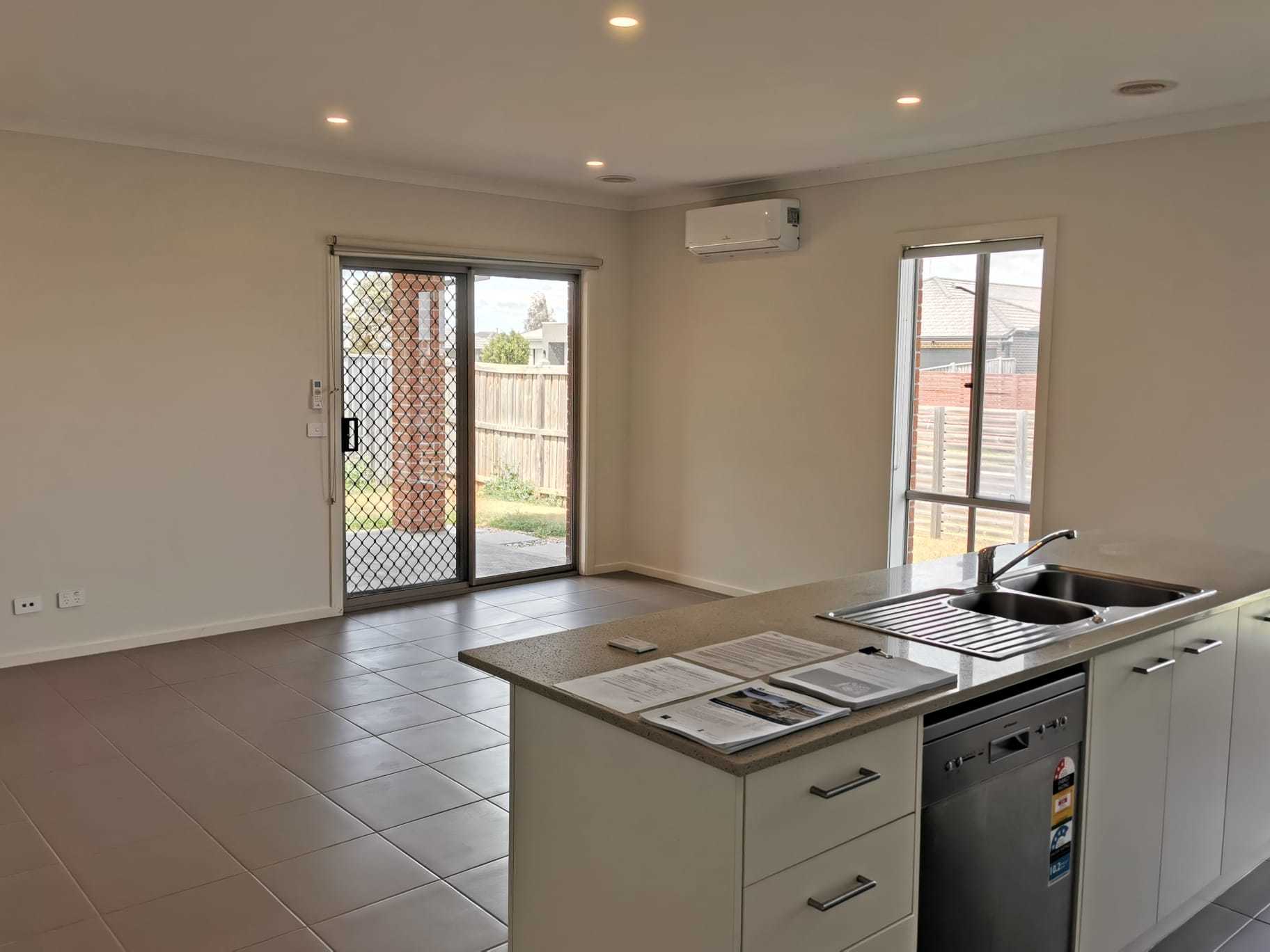 44 Pascolo Way, Wyndham Vale VIC 3024, Wyndham Vale - Thumbnail 2