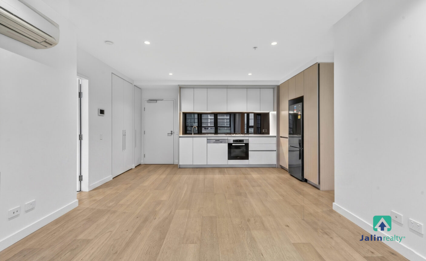 703/628 Flinders Street,  Docklands,  VIC 3008 AUS