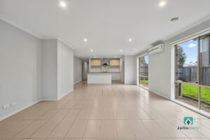 7 Maygrand Avenue, Werribee, VIC 3030