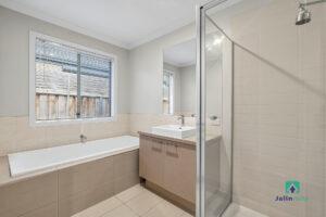 7 Maygrand Avenue, Werribee, VIC 3030