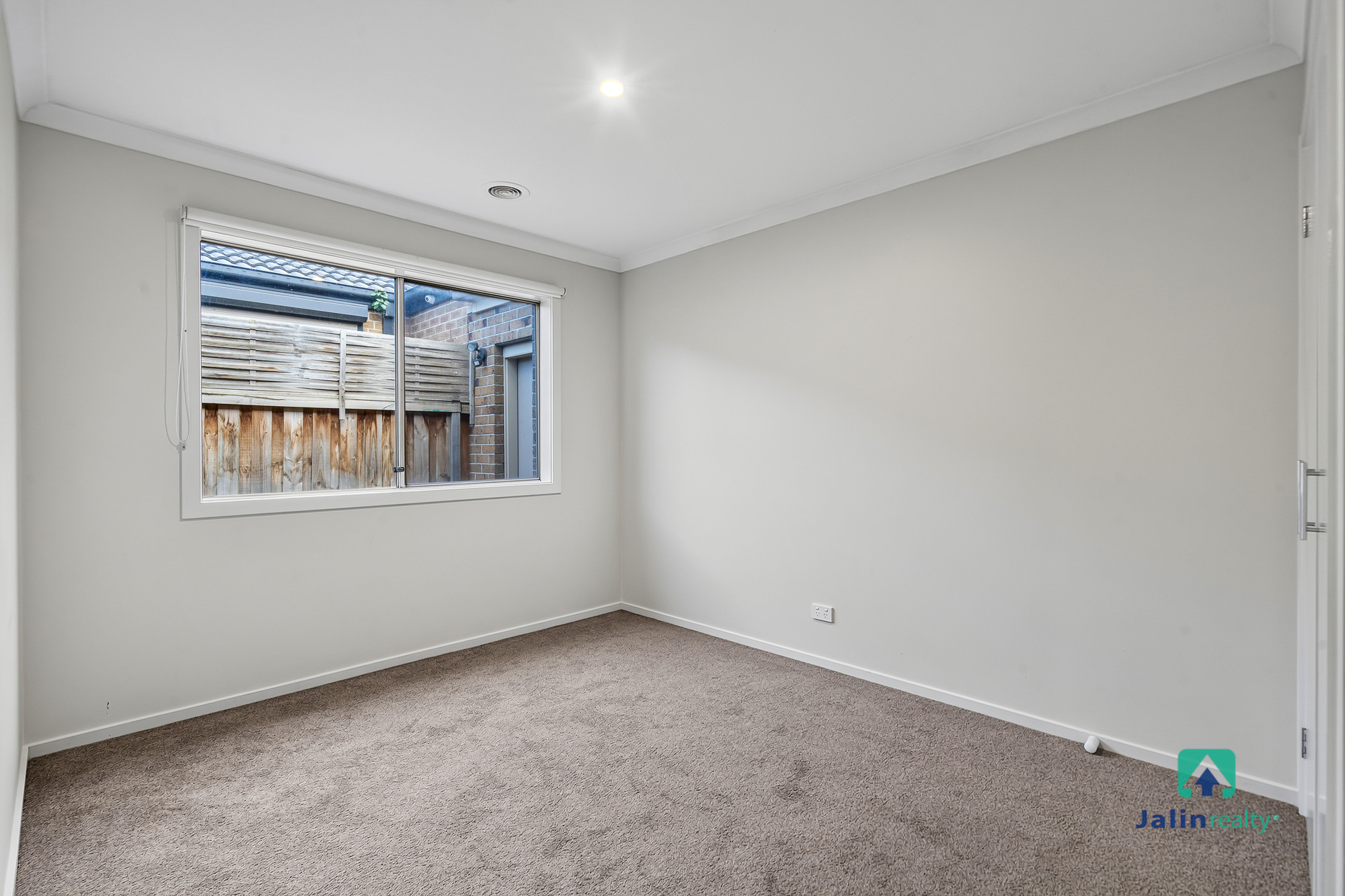 7 Maygrand Avenue, Werribee VIC 3030, Werribee - Thumbnail 7