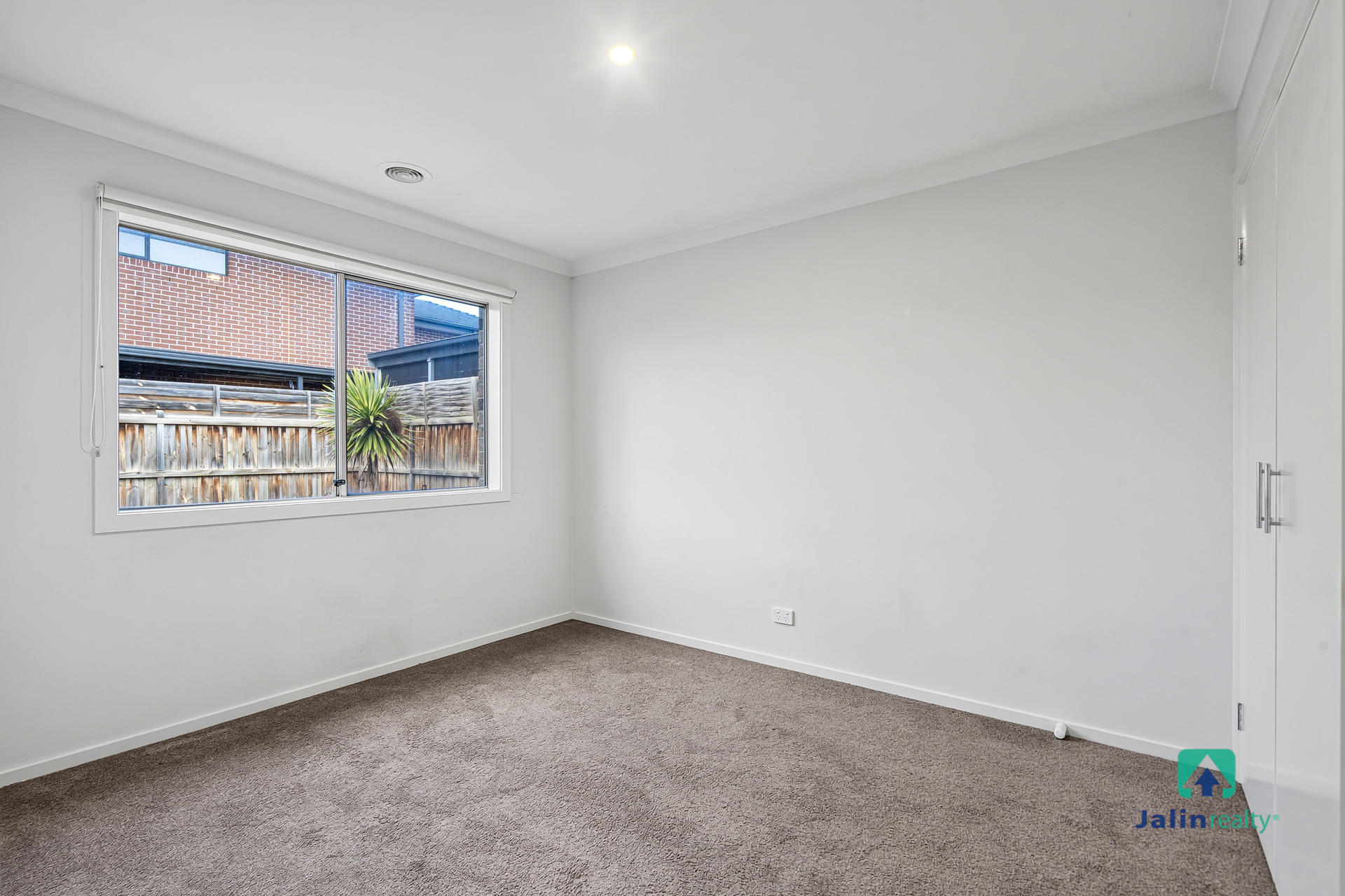 7 Maygrand Avenue, Werribee VIC 3030, Werribee - Thumbnail 5