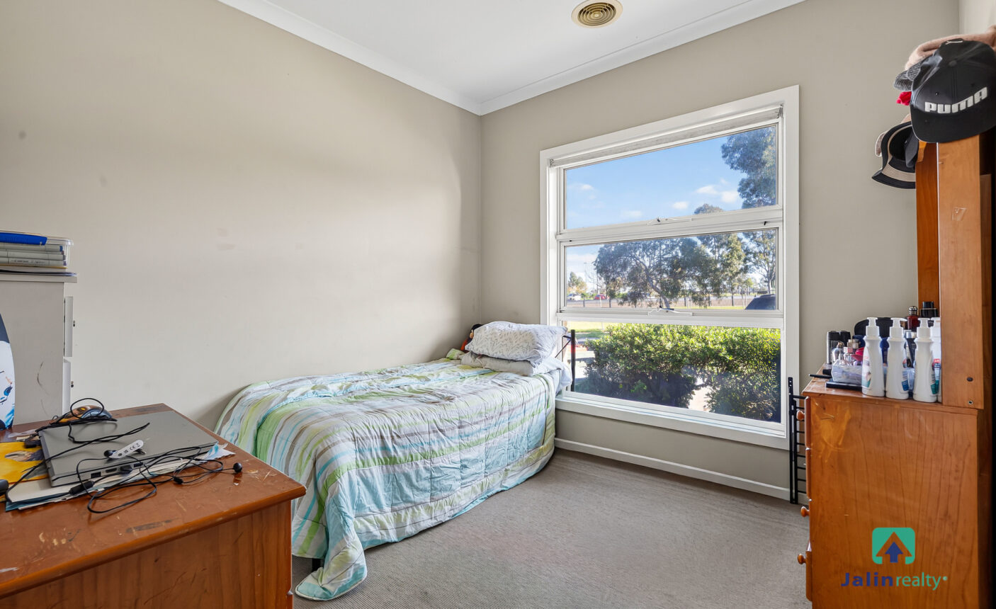 4 Westbury Parkway,  Roxburgh Park,  VIC 3064 AUS