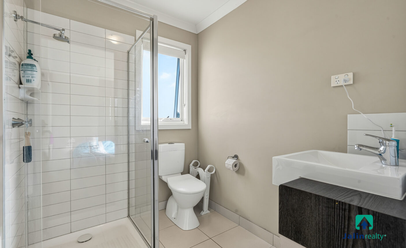 4 Westbury Parkway,  Roxburgh Park,  VIC 3064 AUS