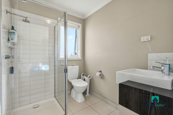 4 Westbury Parkway,  Roxburgh Park,  VIC 3064 AUS