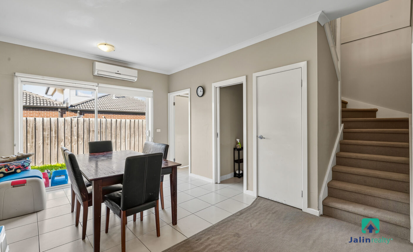 4 Westbury Parkway,  Roxburgh Park,  VIC 3064 AUS