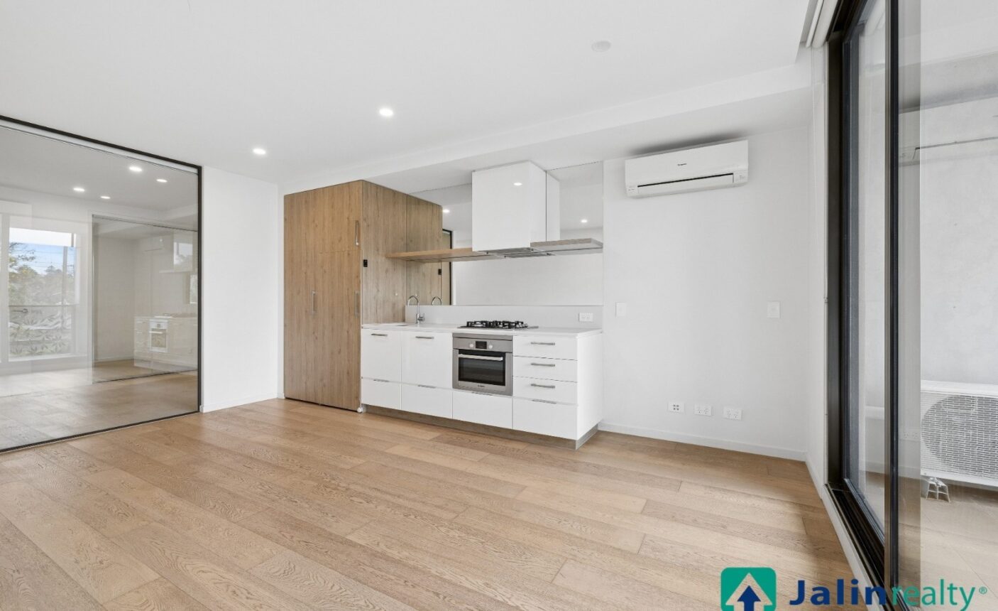 103/32 Lilydale Grove,  Hawthorn East,  VIC 3123 AUS