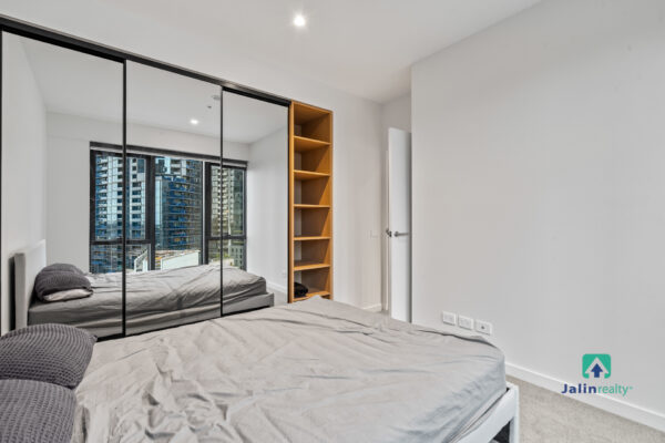 1002/88 Queens Bridge Street,  Southbank,  VIC 3006 AUS