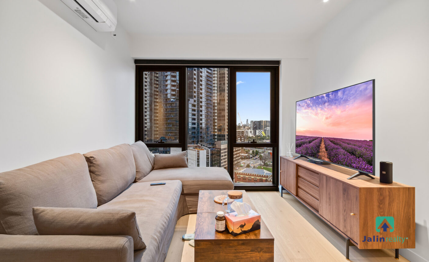 1002/88 Queens Bridge Street,  Southbank,  VIC 3006 AUS