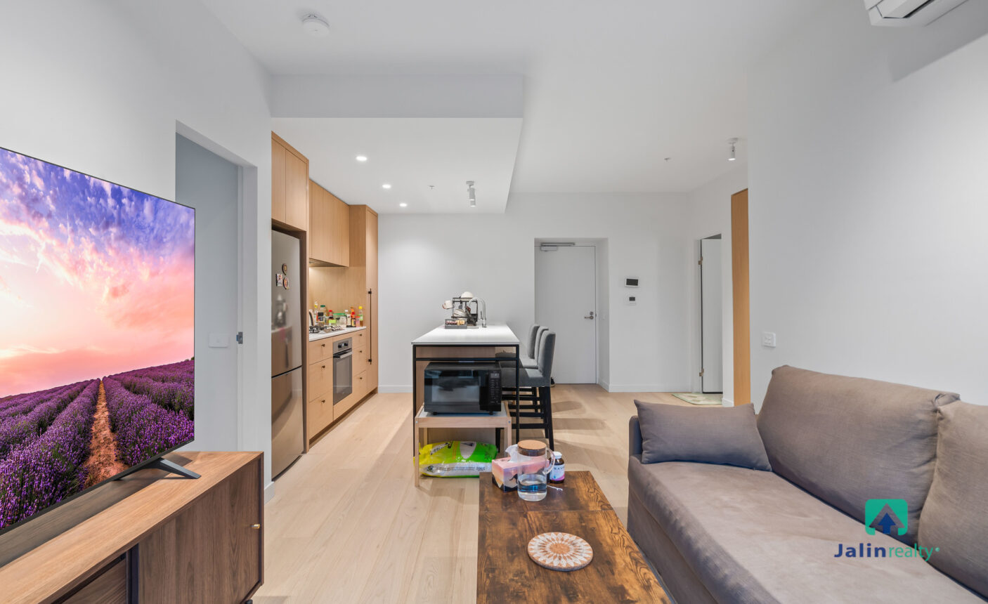 1002/88 Queens Bridge Street,  Southbank,  VIC 3006 AUS