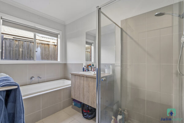 30 Fitzrovia Drive,  Wyndham Vale,  VIC 3024 AUS