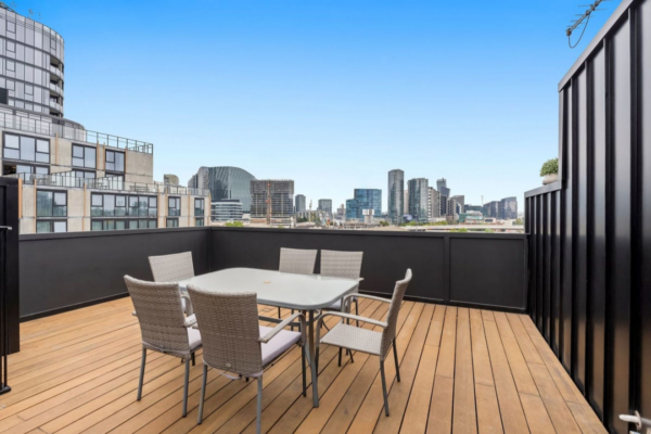 222 Rosslyn Street,  WEST MELBOURNE,  VIC 3003 AU