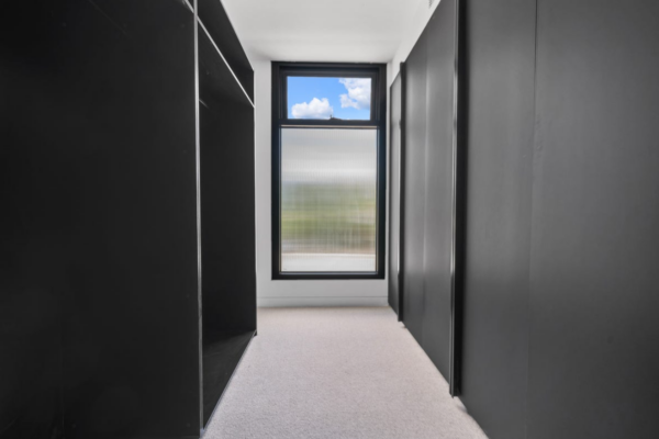 222 Rosslyn Street,  WEST MELBOURNE,  VIC 3003 AU